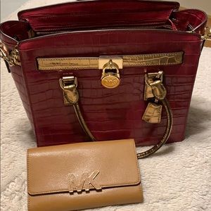 ❤️❤️HOST PICK❤️❤️ Michael kors satchel and Wallet